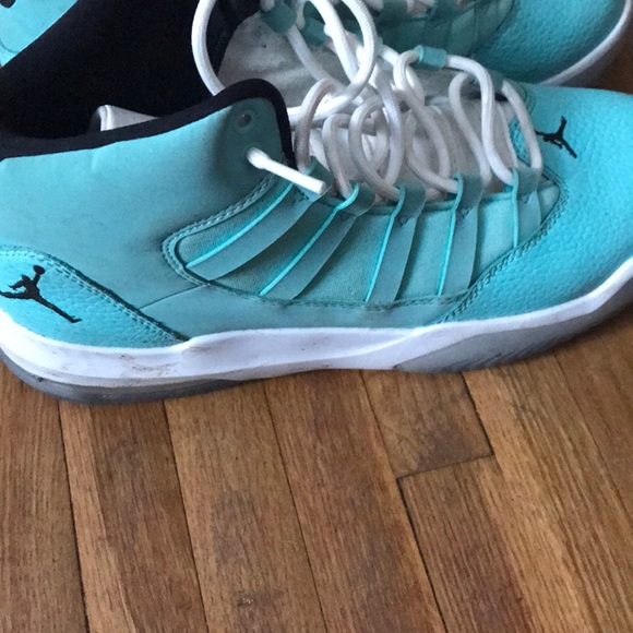 Light blue shoes - Picture 2 of 2
